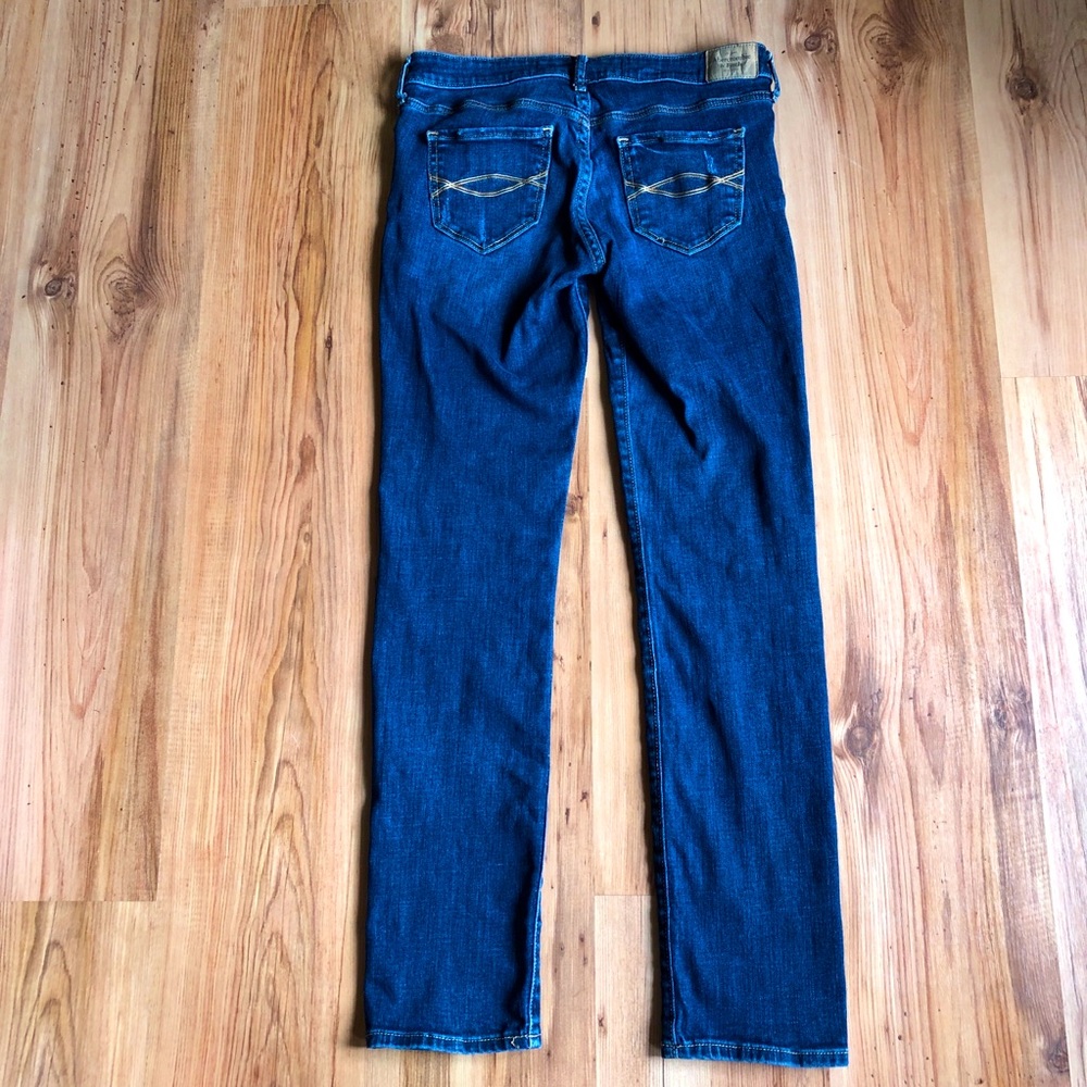 Abercrombie Skinny Jeans Distressed Size 26 x31 2S - Picture 2 of 15